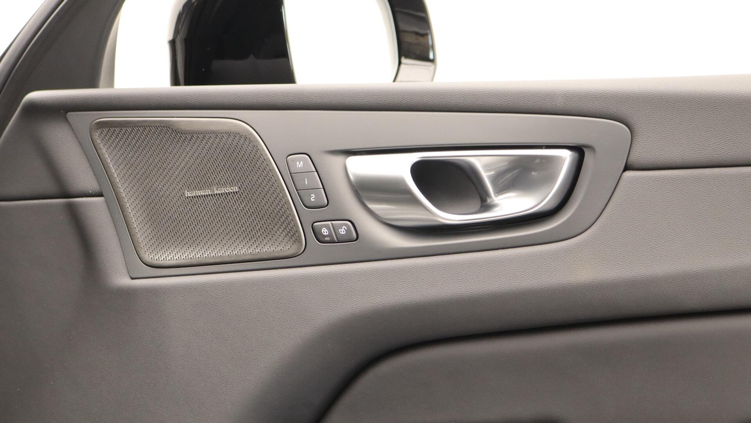 Used Volvo XC60 2025 for sale - 76151849: Photo 37