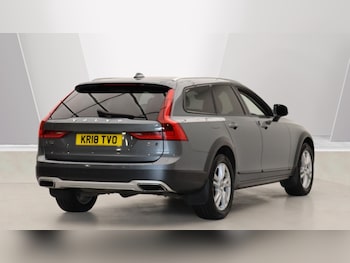 Used Volvo V90 2018 for sale - 75387679: Photo
