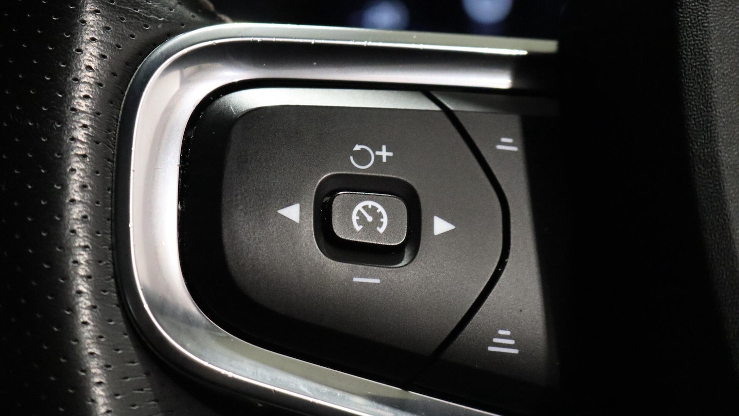 Used Volvo XC40 2021 for sale - 76109847: Photo 19