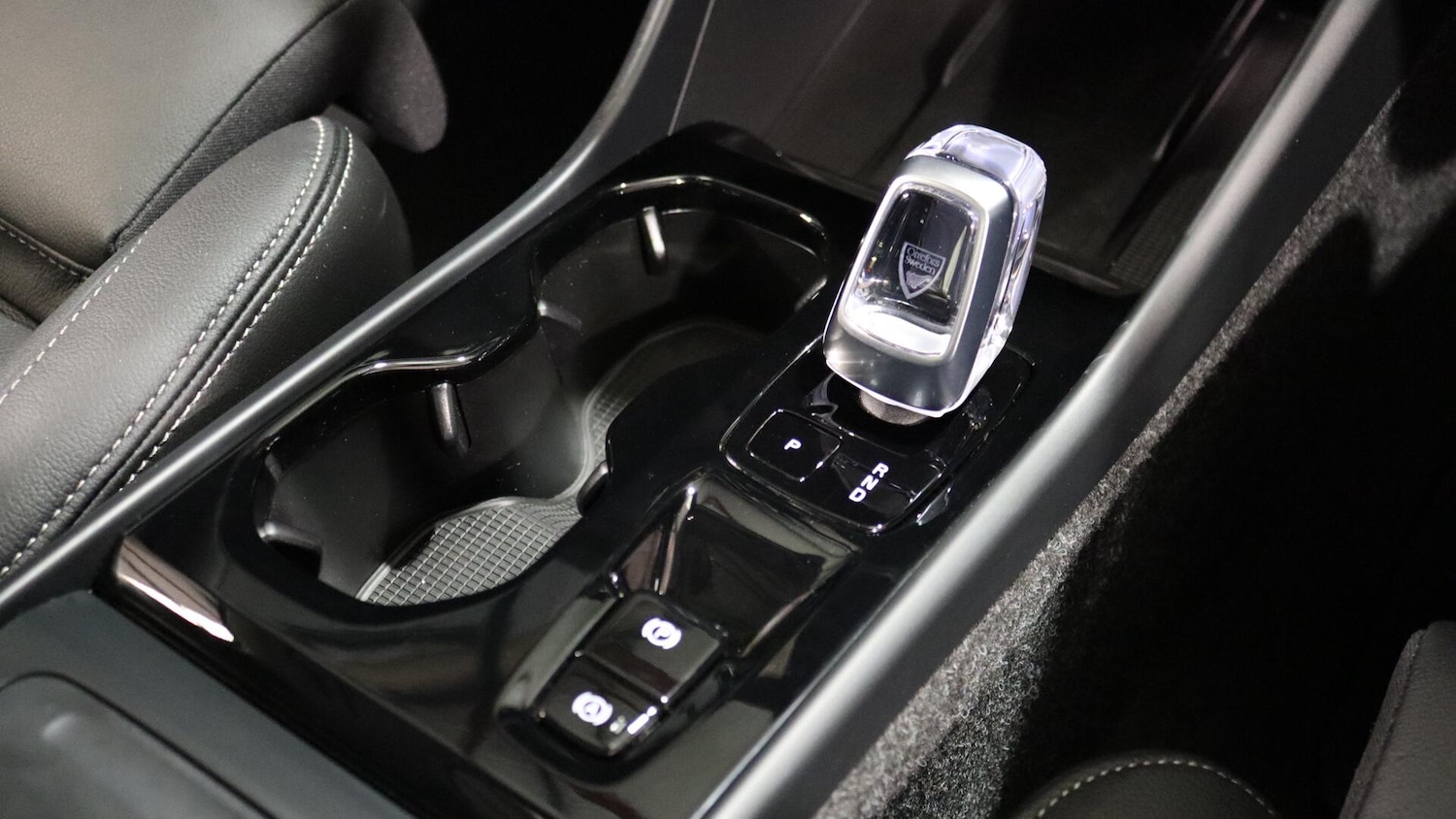 Used Volvo XC40 2025 for sale - 75990641: Photo 24