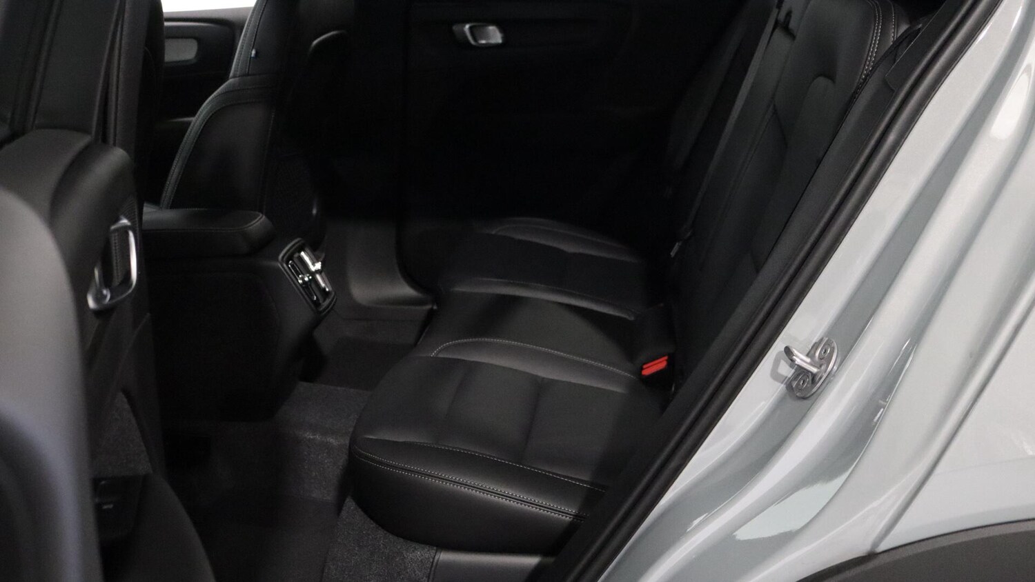 Used Volvo XC40 2025 for sale - 75990641: Photo 31