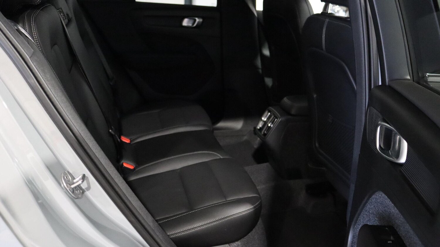 Used Volvo XC40 2025 for sale - 75990641: Photo 6