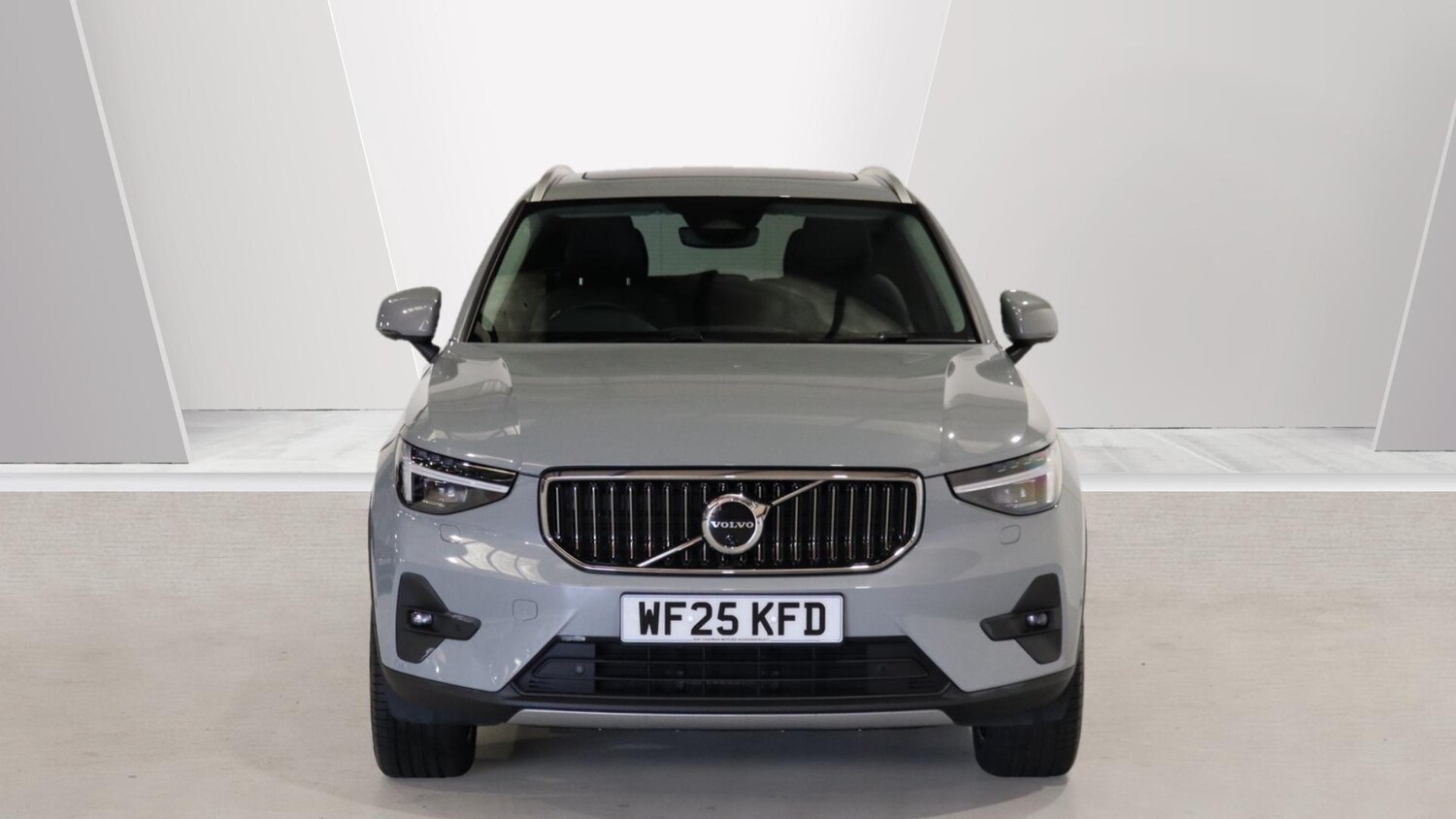 Used Volvo XC40 2025 for sale - 75990641: Photo 8