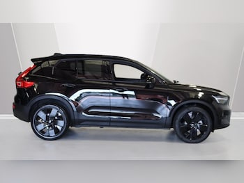 Used Volvo XC40 2025 for sale - 76326450: Photo