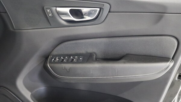 Used Volvo XC60 2022 for sale - 75696302: Photo 25