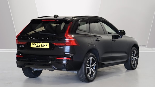 Used Volvo XC60 2022 for sale - 75696302: Photo 2