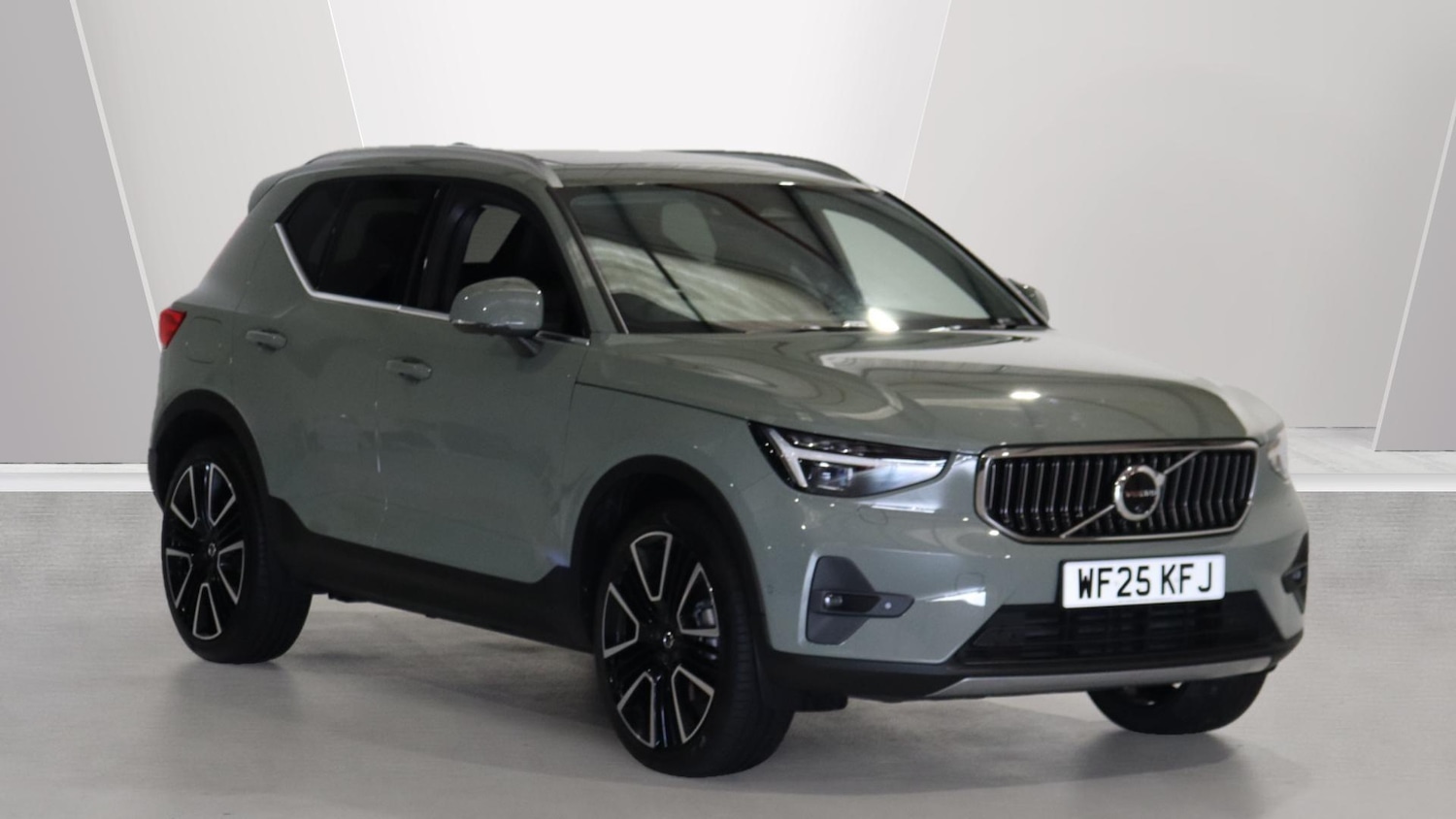 Used Volvo XC40 2025 for sale - 76013014: Photo 1