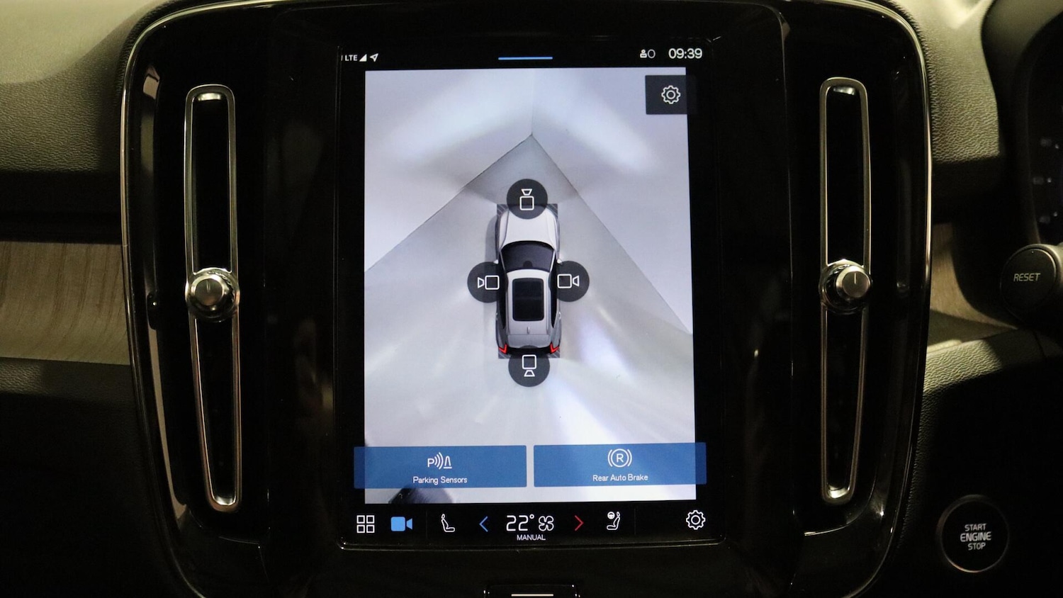 Used Volvo XC40 2025 for sale - 76013014: Photo 17