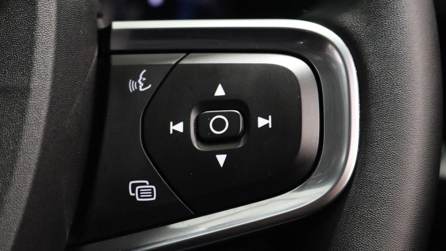 Used Volvo XC40 2025 for sale - 76013014: Photo 20