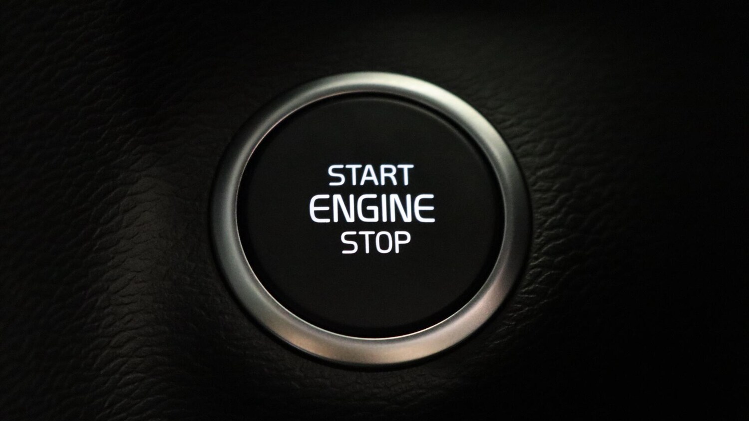 Used Volvo XC40 2025 for sale - 76013014: Photo 25