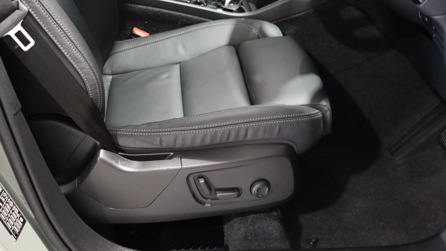 Used Volvo XC40 2025 for sale - 76013014: Photo 28