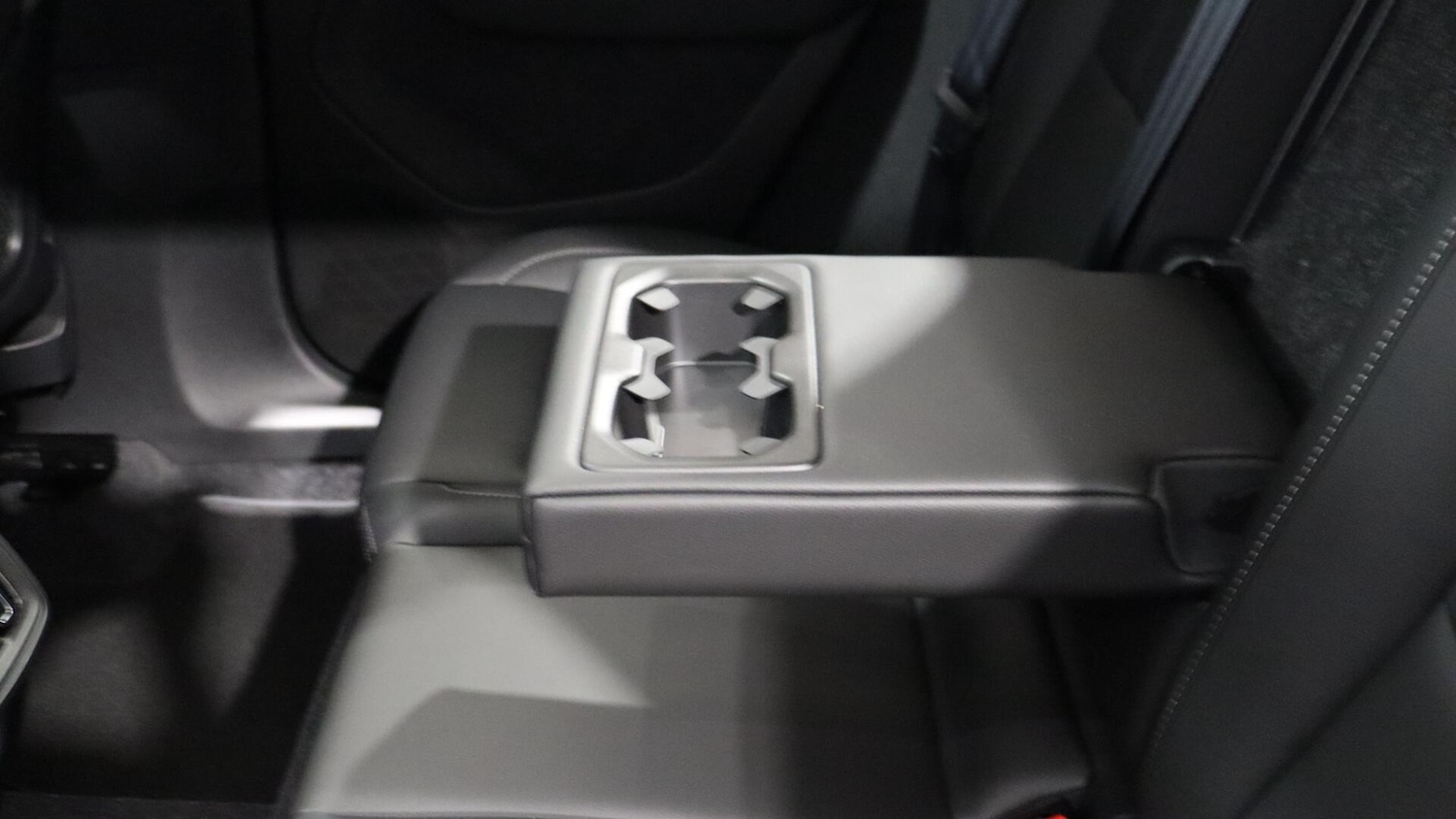 Used Volvo XC40 2025 for sale - 76013014: Photo 32