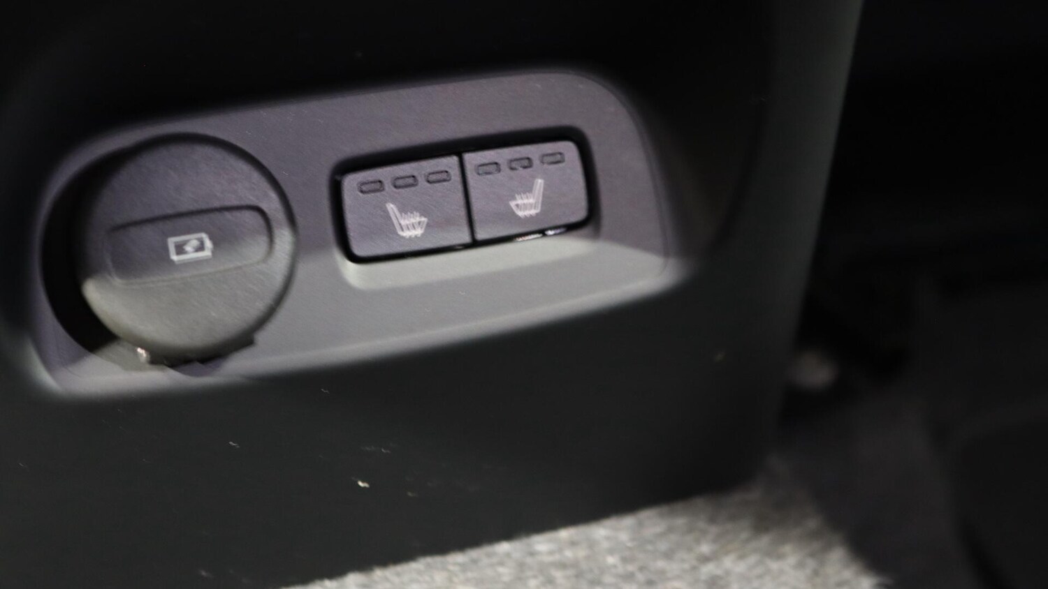 Used Volvo XC40 2025 for sale - 76013014: Photo 35