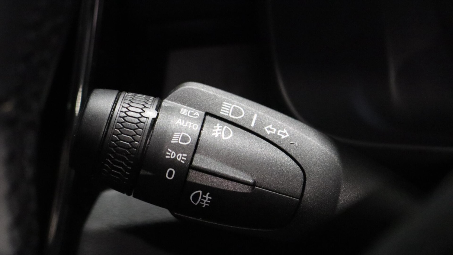 Used Volvo XC40 2025 for sale - 76137756: Photo 18