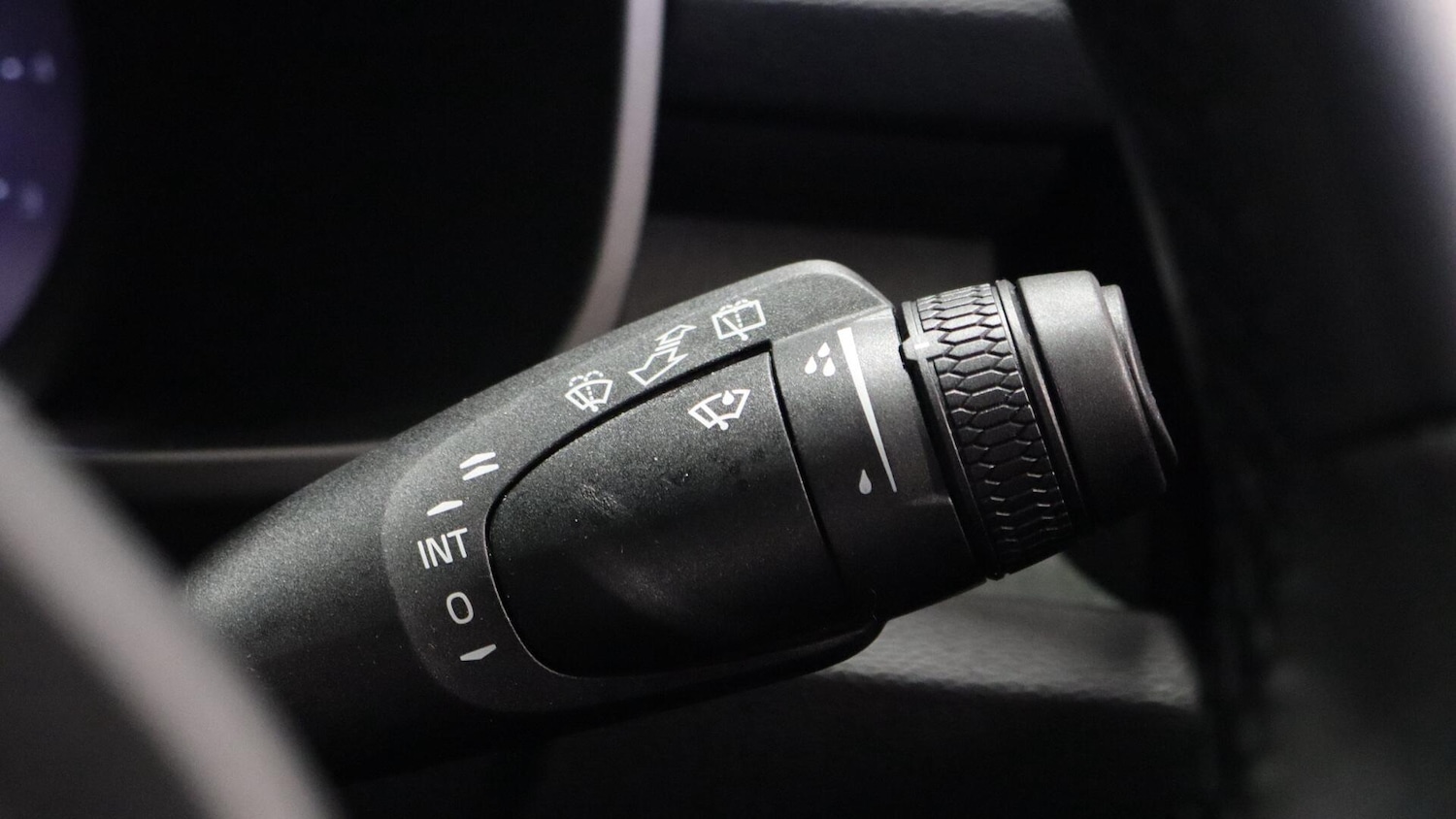 Used Volvo XC40 2025 for sale - 76137756: Photo 21