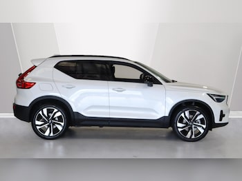 Used Volvo XC40 2025 for sale - 76137756: Photo 3