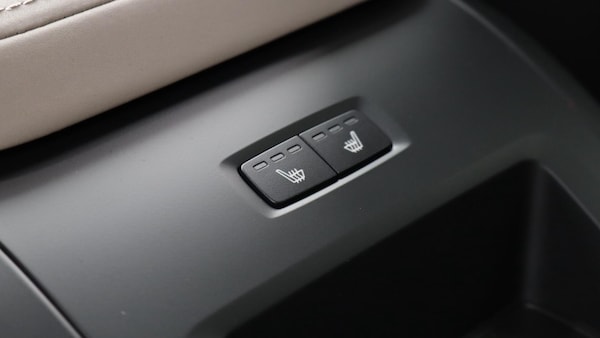 Used Volvo XC60 2025 for sale - 76259269: Photo 32
