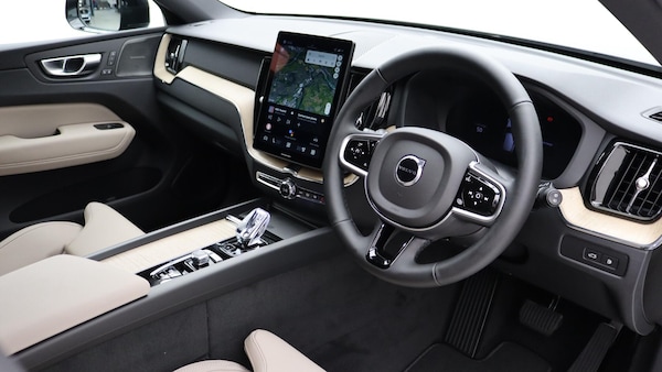 Used Volvo XC60 2025 for sale - 76259269: Photo 4