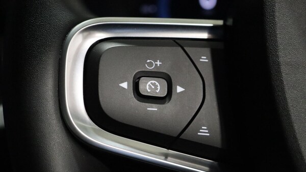 Used Volvo XC40 2025 for sale - 76166420: Photo 19