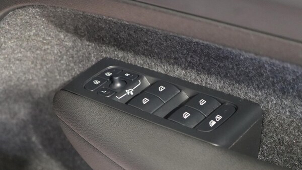Used Volvo XC40 2025 for sale - 76166420: Photo 22