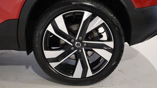 Used Volvo XC40 2025 for sale - 76166420: Photo 9