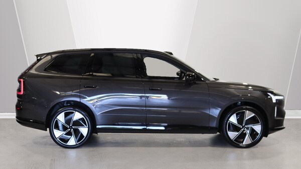 Used Volvo EX90 2025 for sale - 76214258: Photo 3