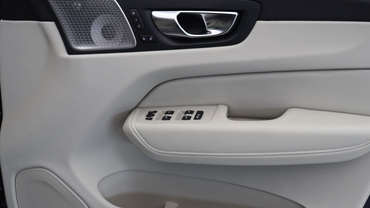 Used Volvo XC60 2025 for sale - 76012134: Photo 27