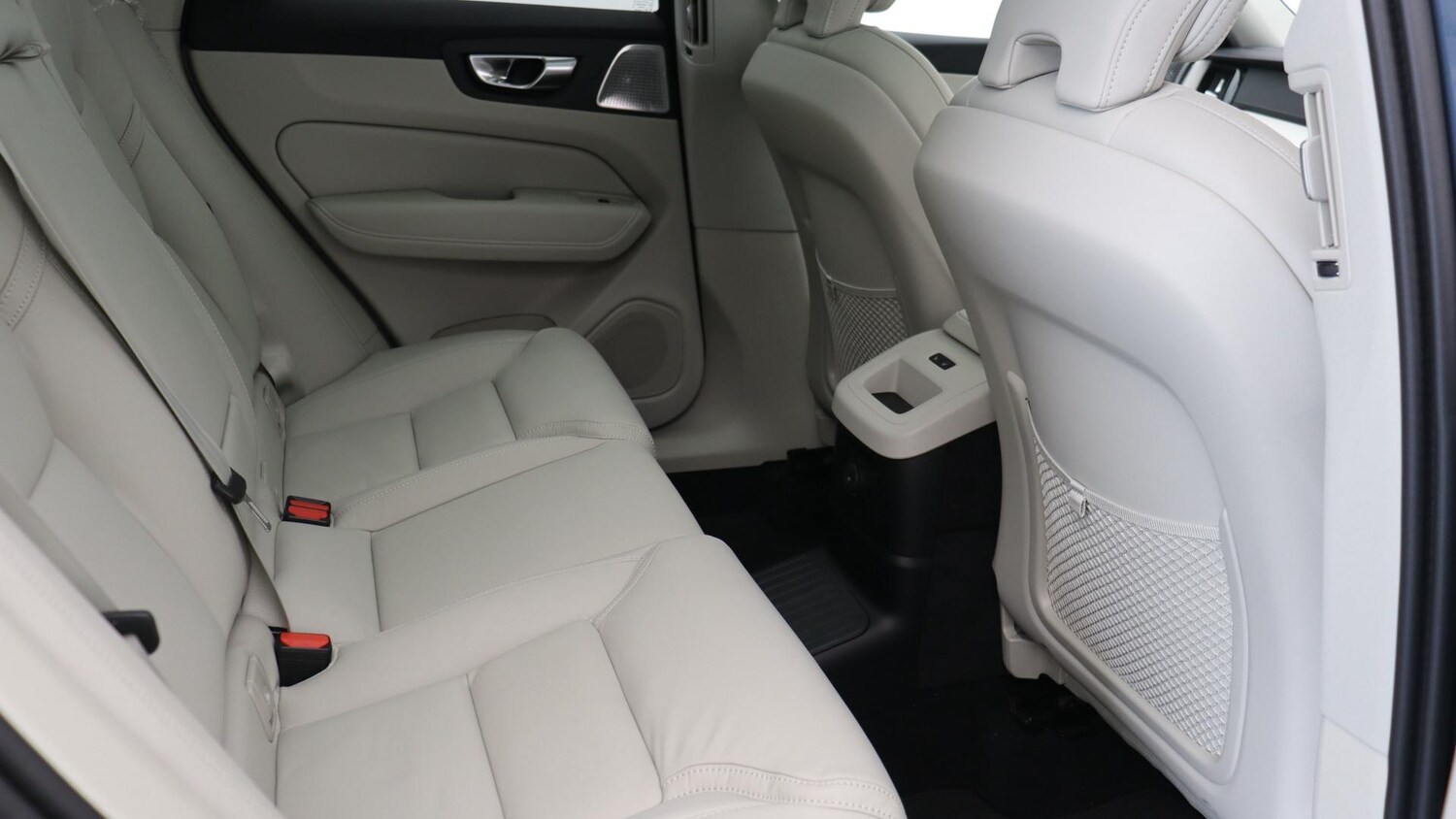 Used Volvo XC60 2025 for sale - 76012134: Photo 6