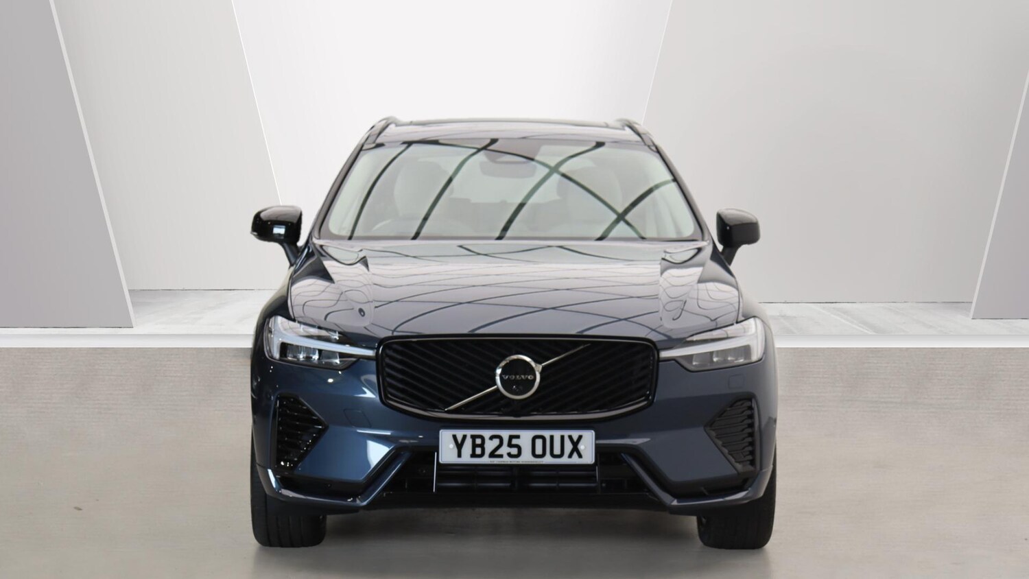 Used Volvo XC60 2025 for sale - 76012134: Photo 8