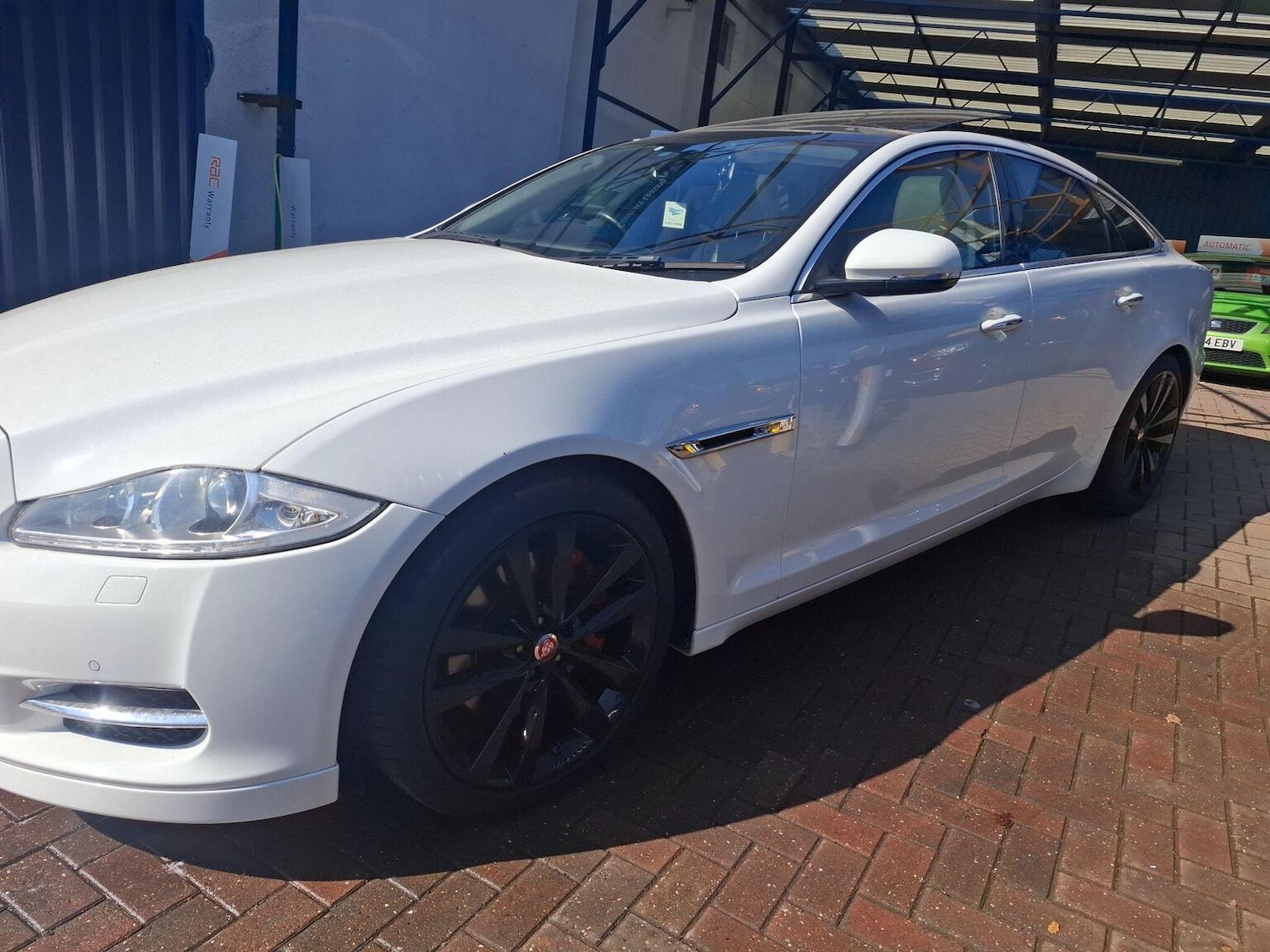 Used Jaguar XJ 2015 for sale - 78098158: Photo 4
