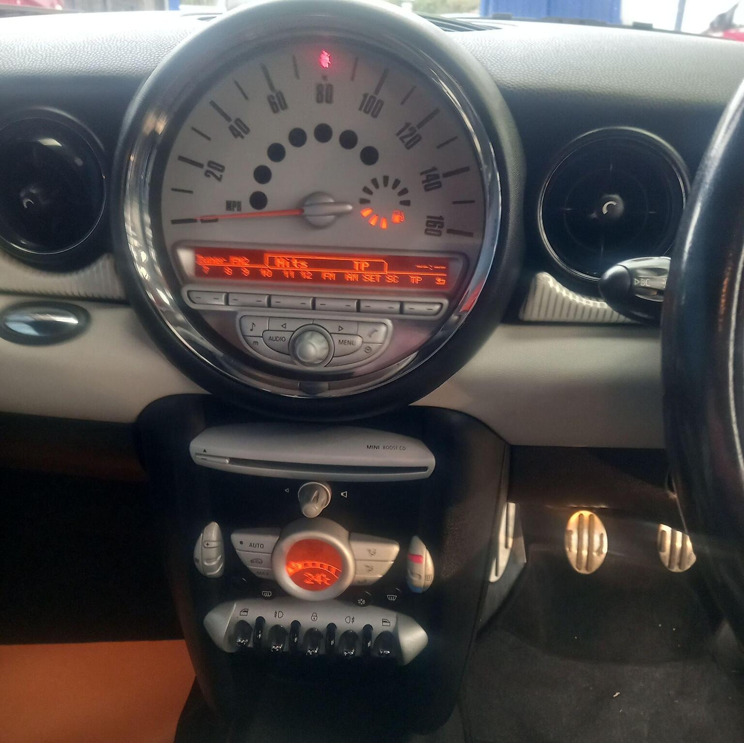 Used MINI Hatch 2009 for sale - 77289020: Photo 32