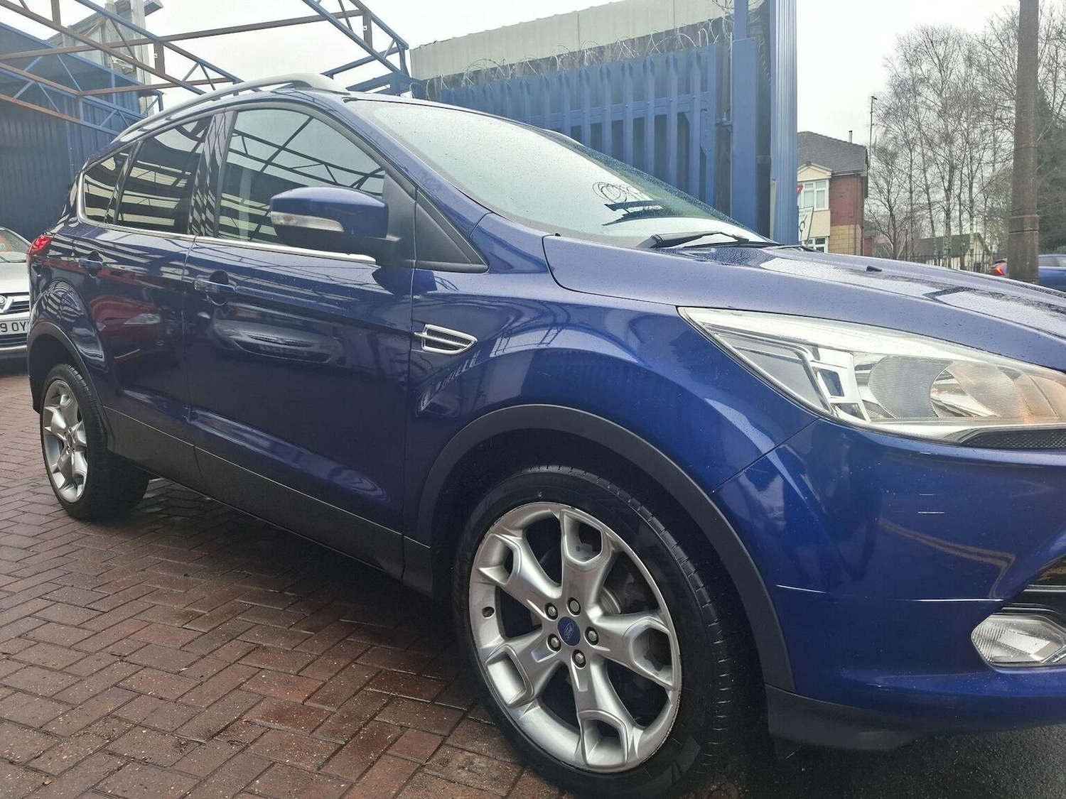 Used Ford Kuga 2014 for sale - 77398335: Photo 2