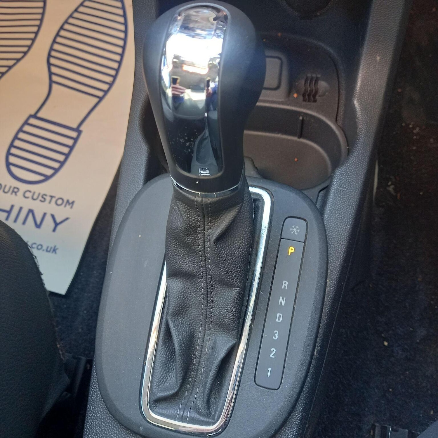 Used Vauxhall Corsa 2011 for sale - 77289075: Photo 19