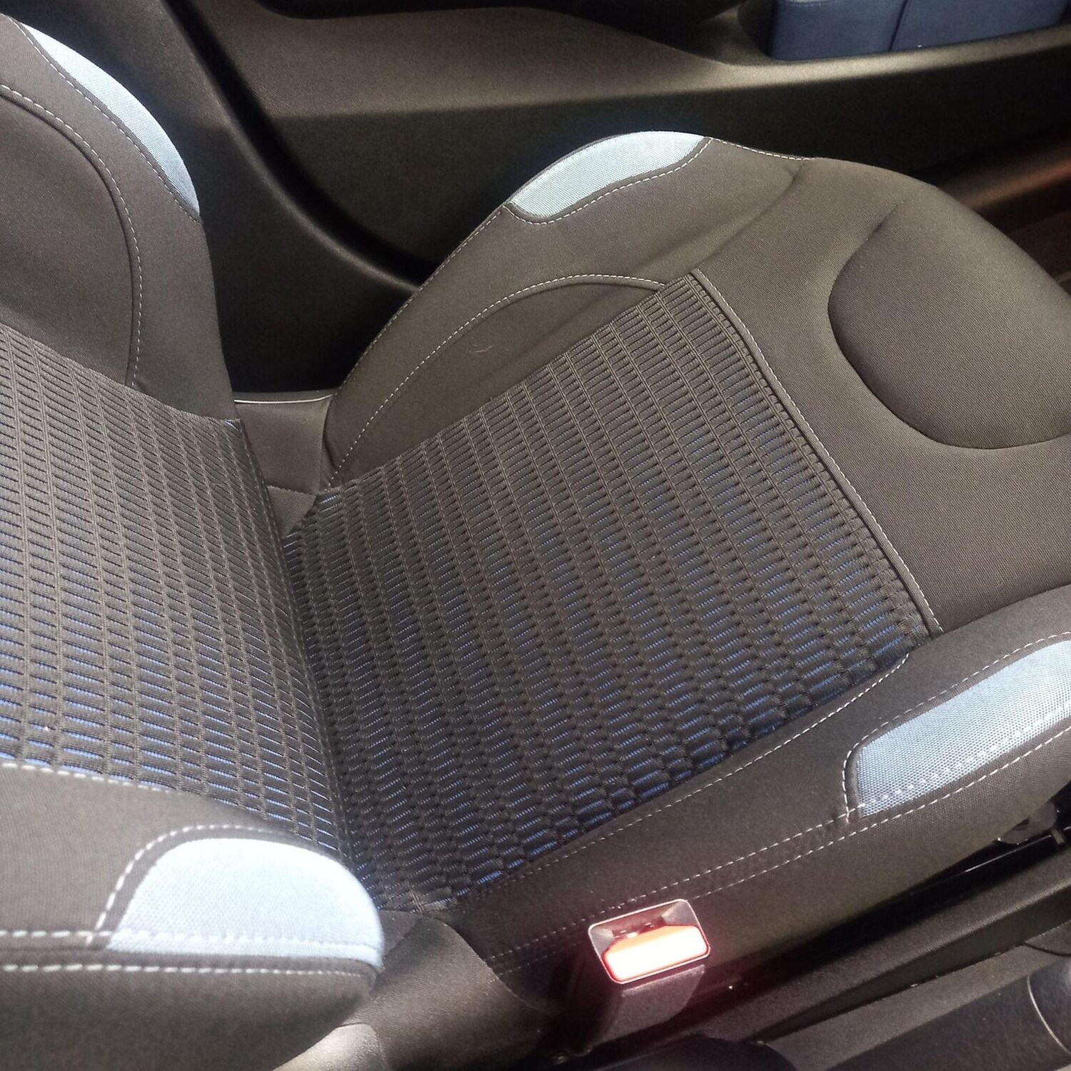 Used Peugeot 208 2014 for sale - 78031757: Photo 17