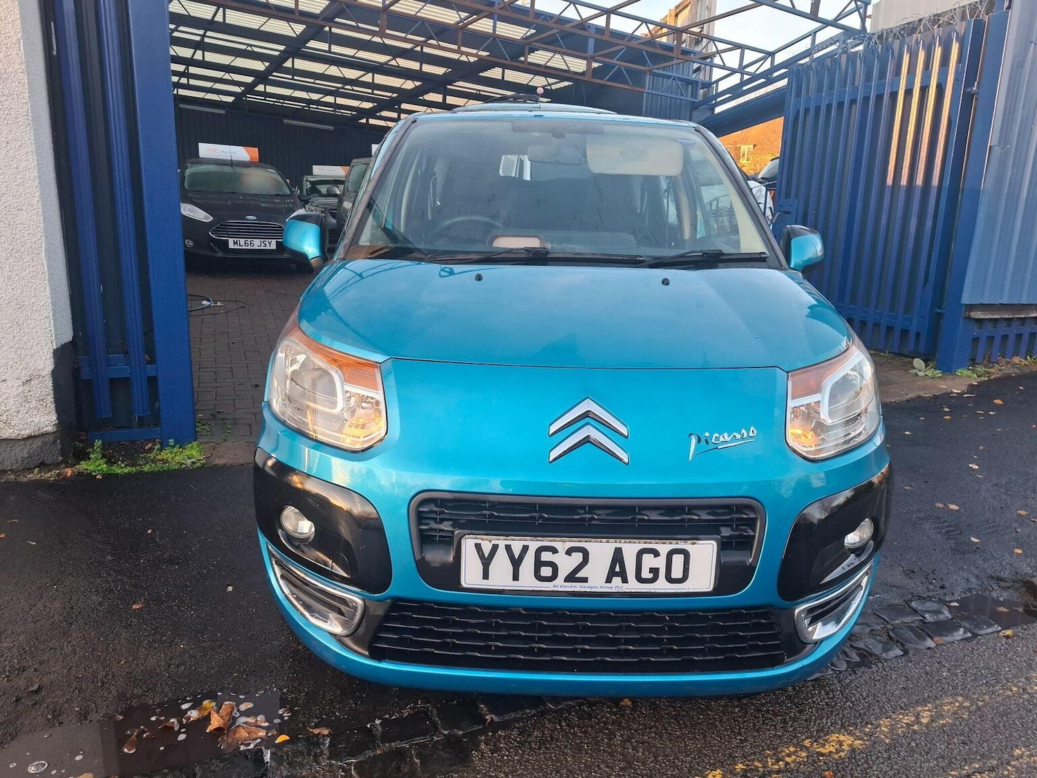 Used Citroen C3 Picasso 2012 for sale - 77289068: Photo 3