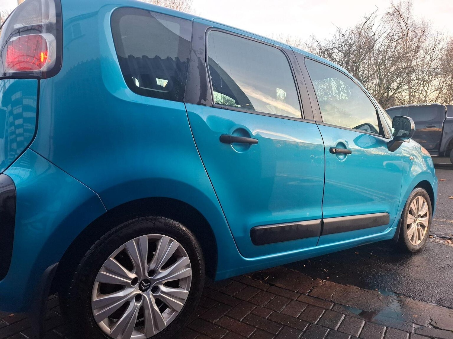 Used Citroen C3 Picasso 2012 for sale - 77289068: Photo 4