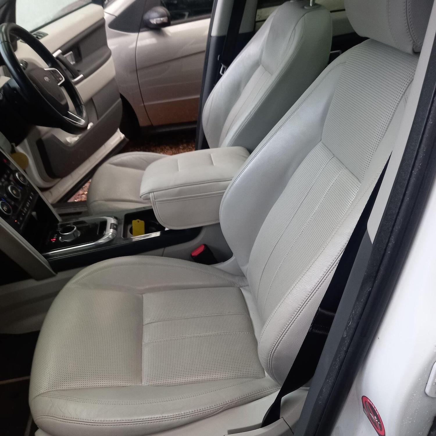 Used Land Rover Discovery Sport 2016 for sale - 78098279: Photo 18