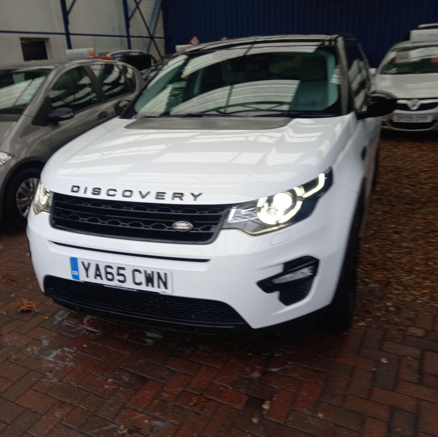 Used Land Rover Discovery Sport 2016 for sale - 78098279: Photo 3