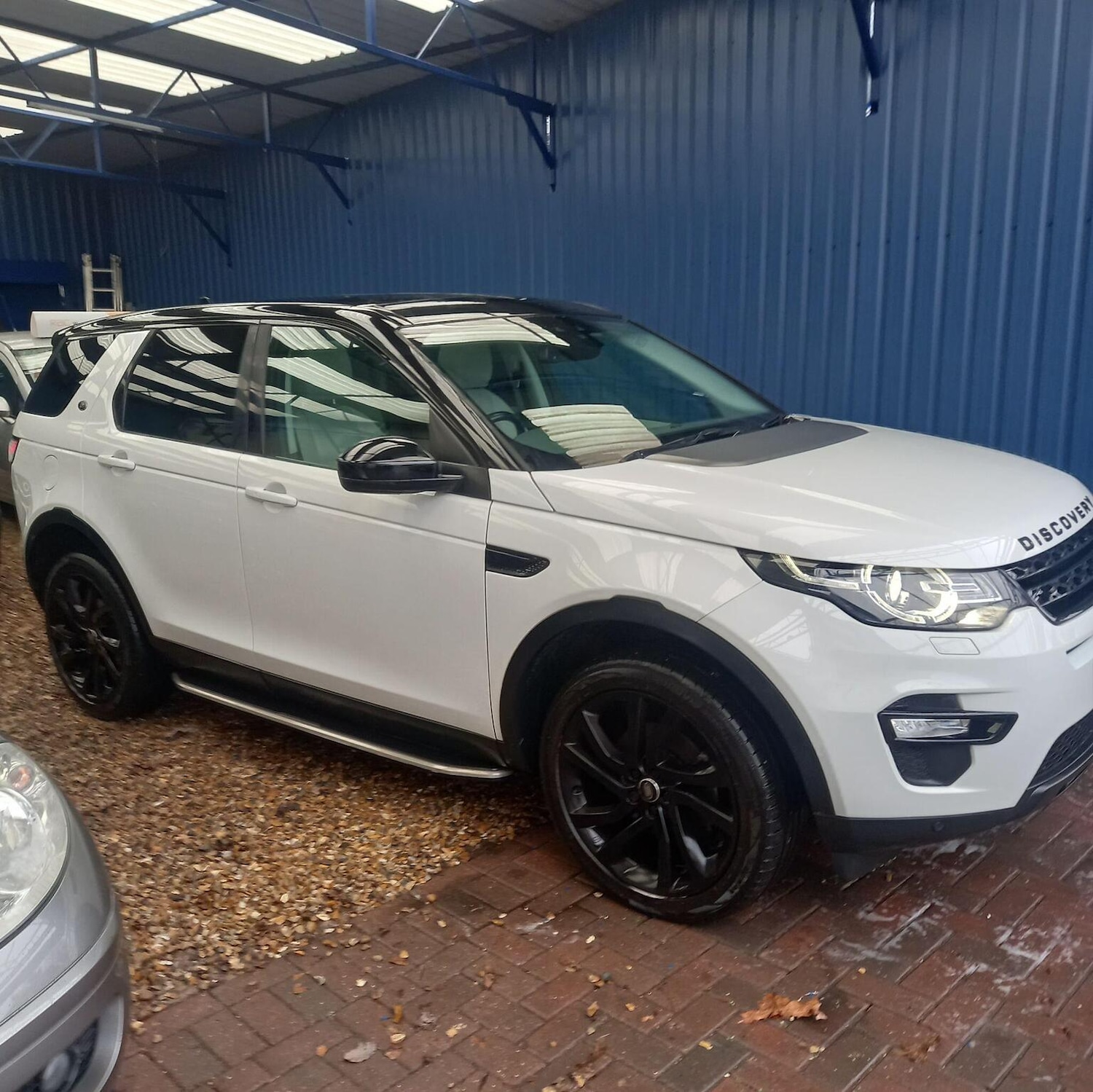 Used Land Rover Discovery Sport 2016 for sale - 78098279: Photo 9