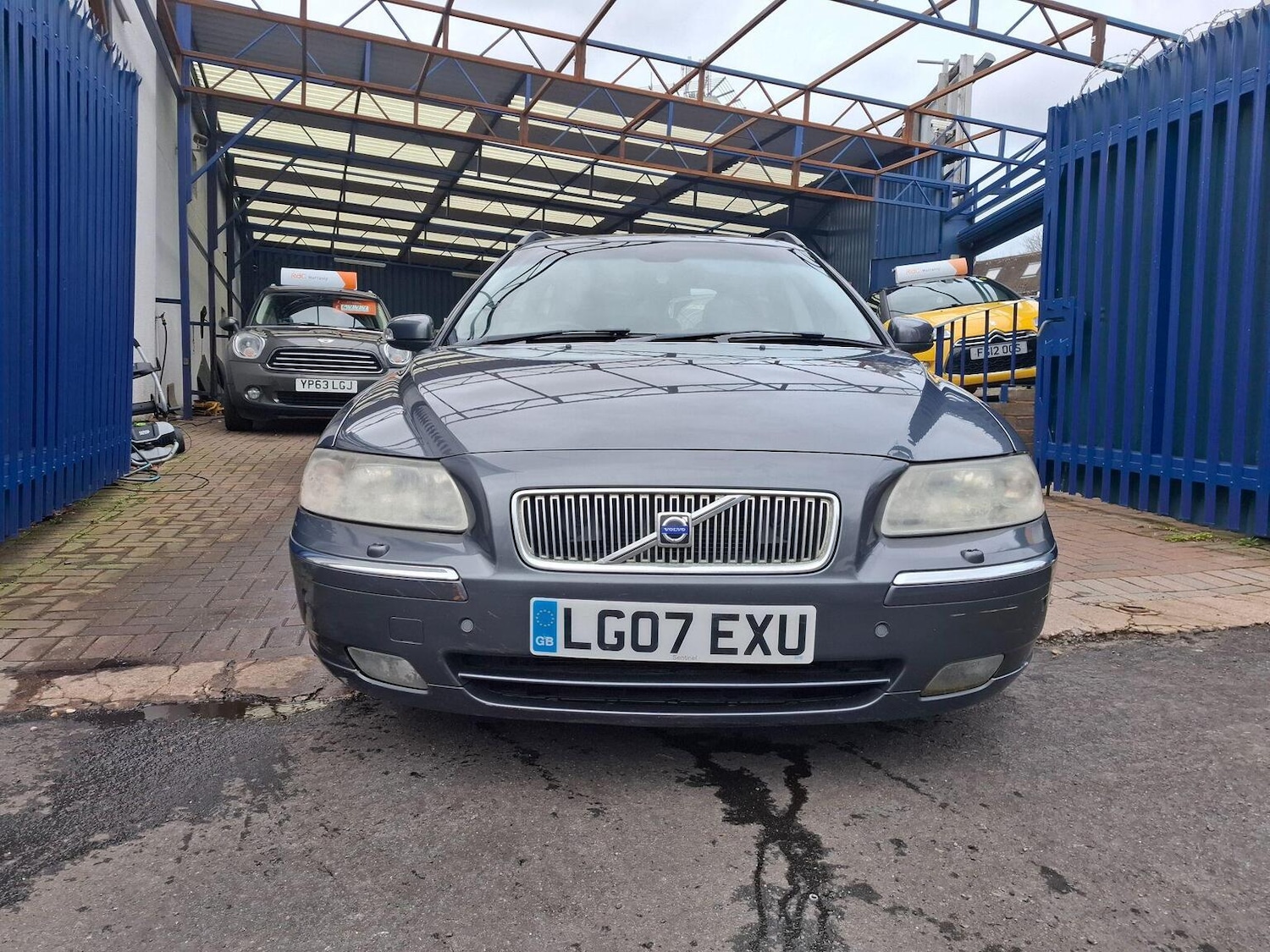 Used Volvo V70 2007 for sale - 77314053: Photo 2