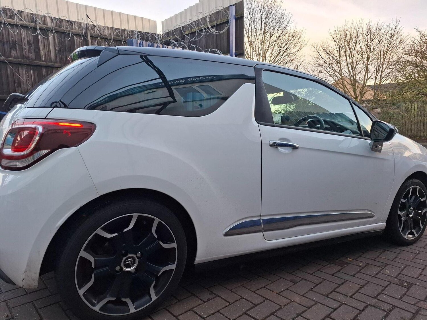 Used Citroen DS3 2014 for sale - 77289062: Photo 25