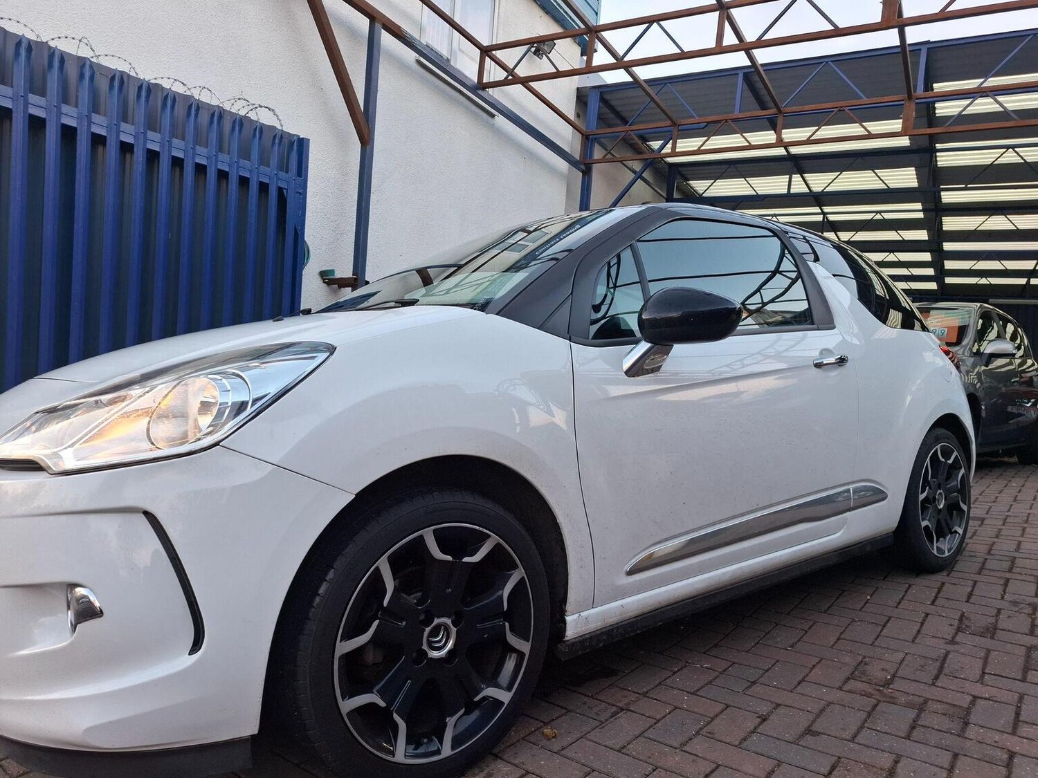 Used Citroen DS3 2014 for sale - 77289062: Photo 6
