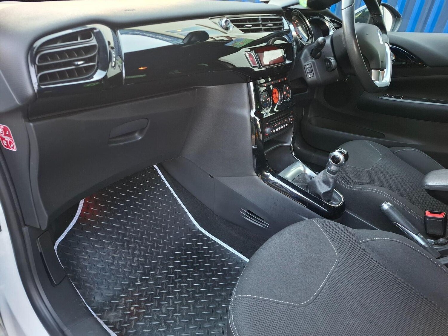 Used Citroen DS3 2014 for sale - 77289062: Photo 9