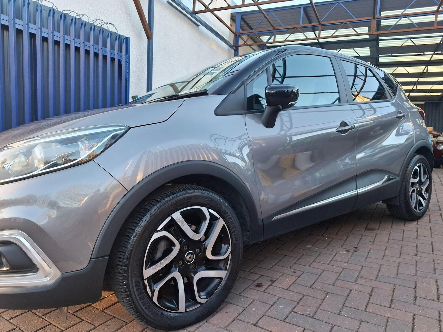 Used Renault Captur 2019 for sale - 77289058: Photo 3