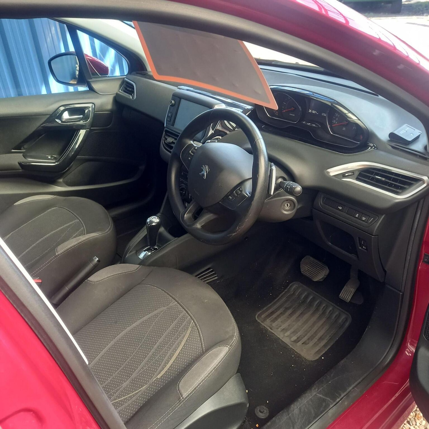 Used Peugeot 208 2013 for sale - 77289036: Photo 10