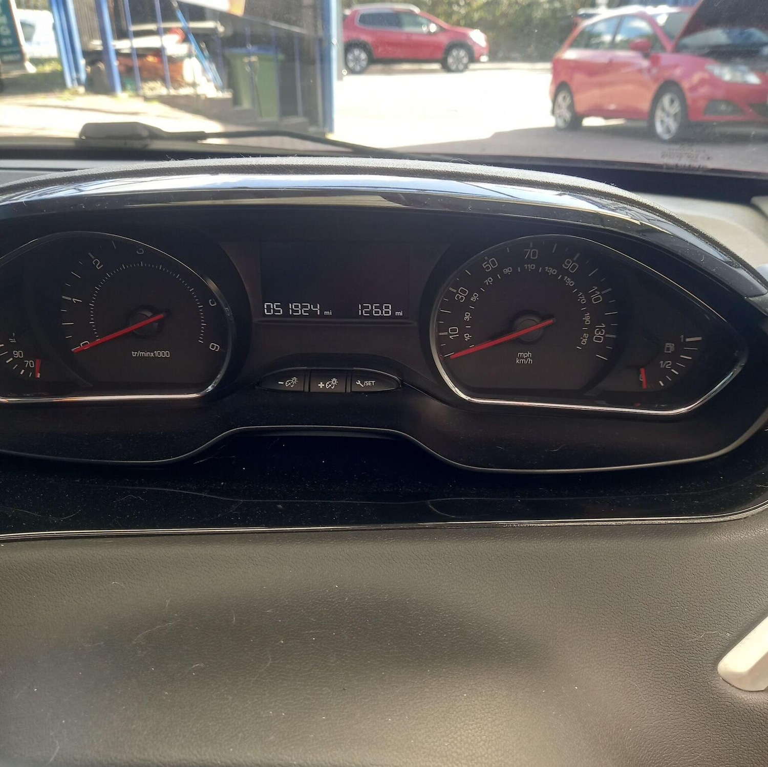 Used Peugeot 208 2013 for sale - 77289036: Photo 11