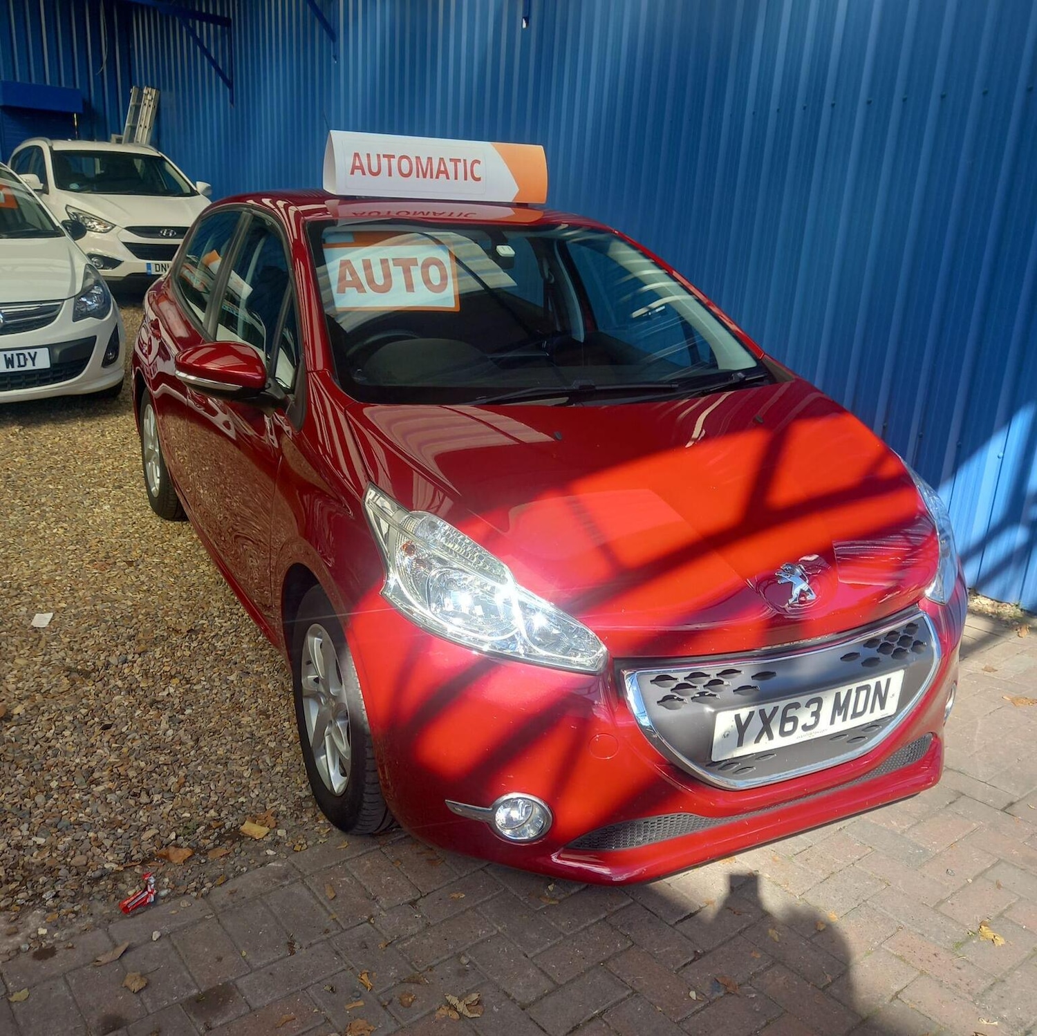 Used Peugeot 208 2013 for sale - 77289036: Photo 2