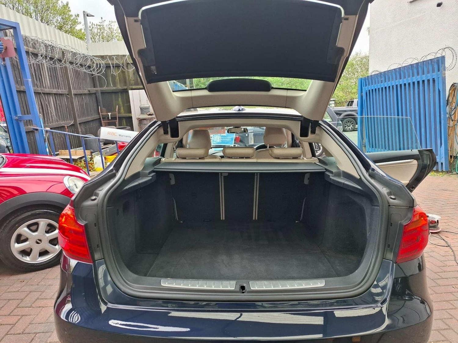 Used BMW 3 Series 2016 for sale - 77289105: Photo 23