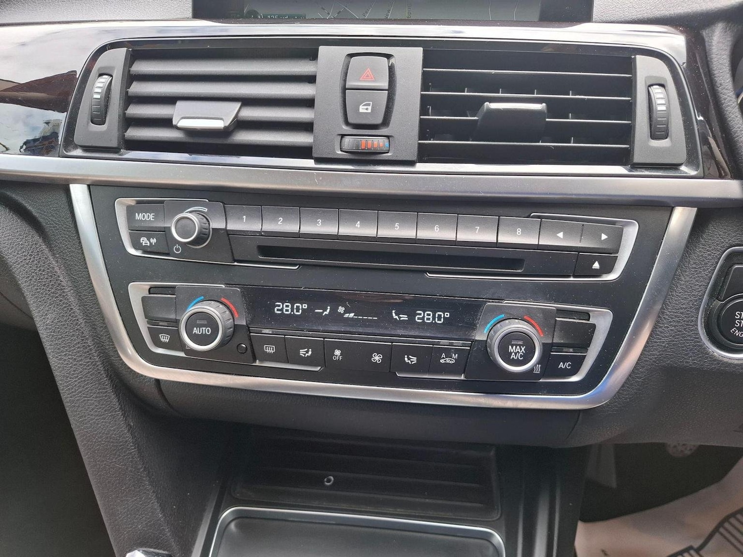 Used BMW 3 Series 2016 for sale - 77289105: Photo 28