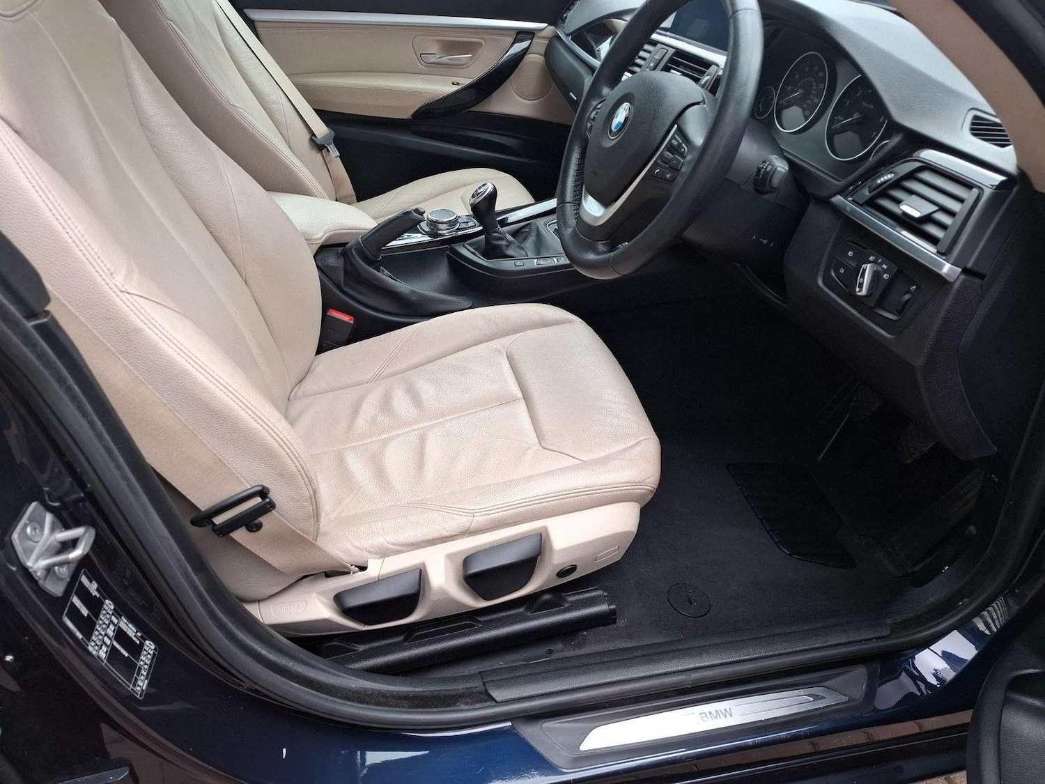 Used BMW 3 Series 2016 for sale - 77289105: Photo 9